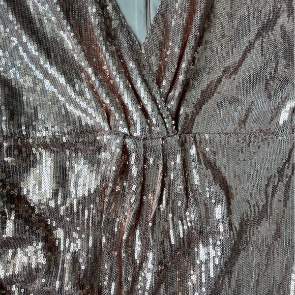 Express‎ Blush Sequins Drapy Midi Dress Women’s Sz M Party Glam Event Wedding - Picture 5 of 11